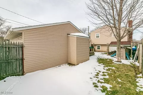 7452 Larkspur Dr, Mentor On The Lake, OH 44060 photo 34
