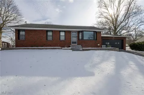 2326 State Route 39 NW, Dover, OH 44622