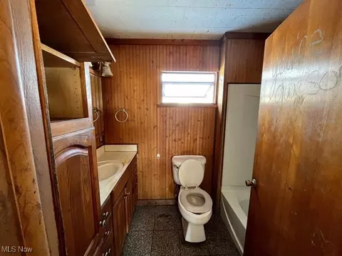 83 Watson St, Dillonvale, OH 43917 photo 9