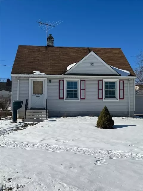 3200 Joslyn Rd, Cleveland, OH 44111