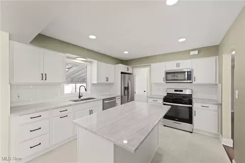 Kitchen - 687 E Clearview Ave, Seven Hills, OH 44131 photo 4 of 6