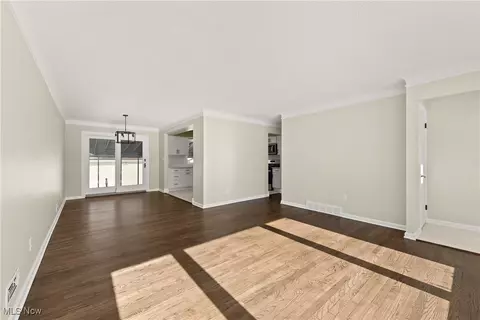 Living - 687 E Clearview Ave, Seven Hills, OH 44131 photo 5 of 8