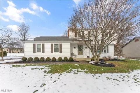 1258 Valley View Dr, Boardman, OH 44512