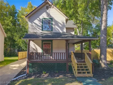 2300 7th St SW, Akron, OH 44314