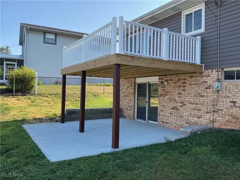 Exterior - 629 Meadowridge Ave NW, Canton, OH 44708 photo 9 of 9