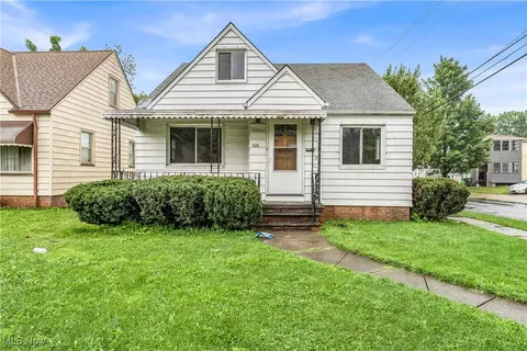 4955 E 109th St, Garfield Heights, OH 44125