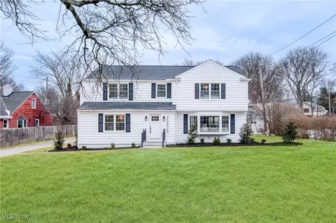 22825 S Woodland Rd, Shaker Heights, OH 44122