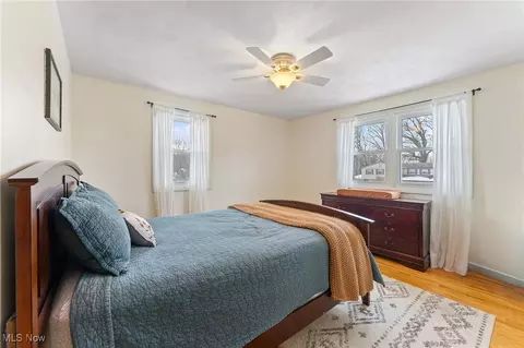 Bedroom - 486 Oakridge Dr, Youngstown, OH 44512 photo 1 of 6