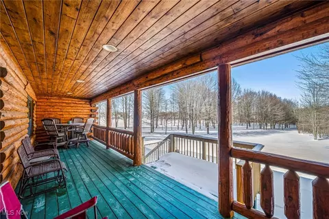 Exterior - 282 S Ridge Rd W, Conneaut, OH 44030 photo 6 of 9