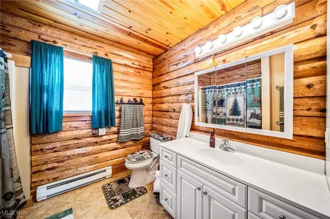 Bath - 282 S Ridge Rd W, Conneaut, OH 44030 photo 1 of 3