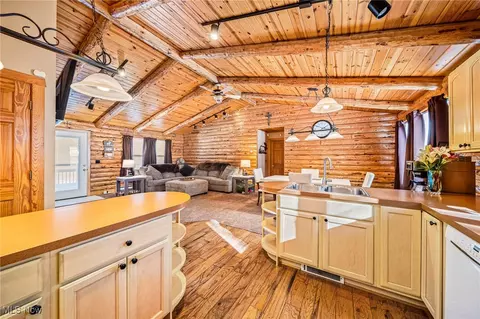 Kitchen - 282 S Ridge Rd W, Conneaut, OH 44030 photo 3 of 3