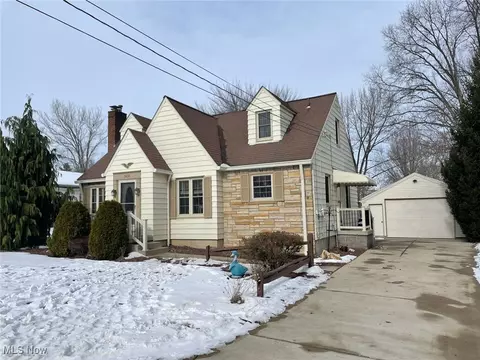 3636 Shields Rd, Canfield, OH 44406