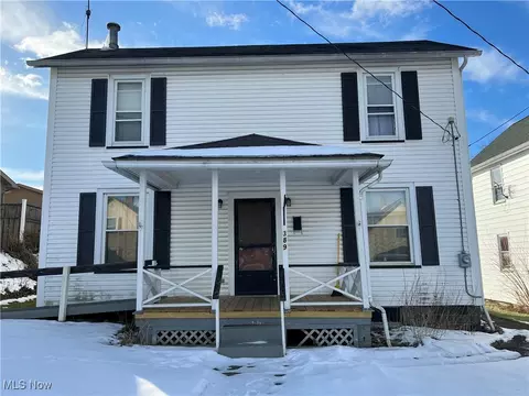 389 E Martin St, East Palestine, OH 44413
