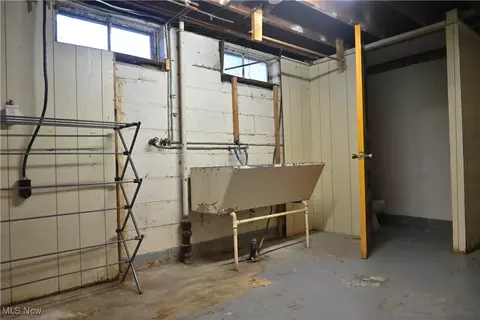 717 Allen Ave, Ashtabula, OH 44004 photo 33