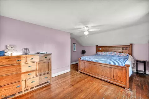 Bedroom - 120 Lorain Blvd, Elyria, OH 44035 photo 3 of 9