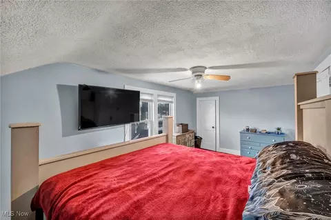 Bedroom - 120 Lorain Blvd, Elyria, OH 44035 photo 6 of 9