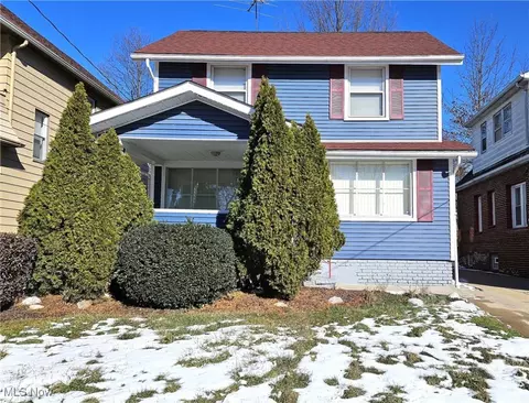 887 Rondel Rd, Cleveland, OH 44110