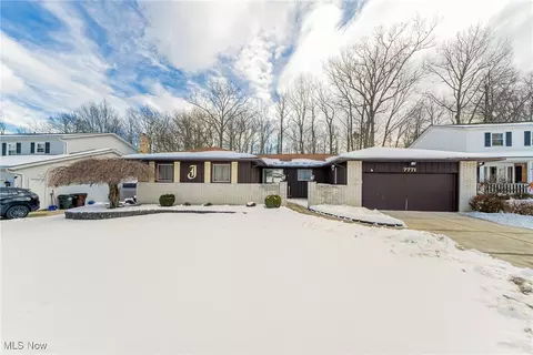 7771 Arbor Dr, Parma, OH 44130