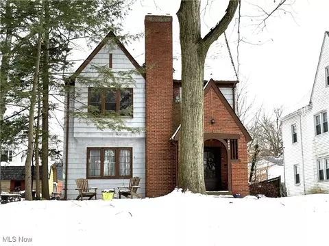 4343 Chester Dr, Boardman, OH 44512