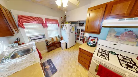 4343 Chester Dr, Boardman, OH 44512 photo 3