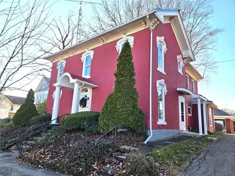 106 S Main St, Minerva, OH 44657