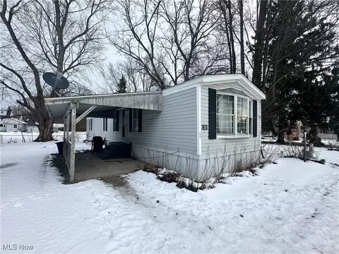 509 Chestnut St #20, Conneaut, OH 44030