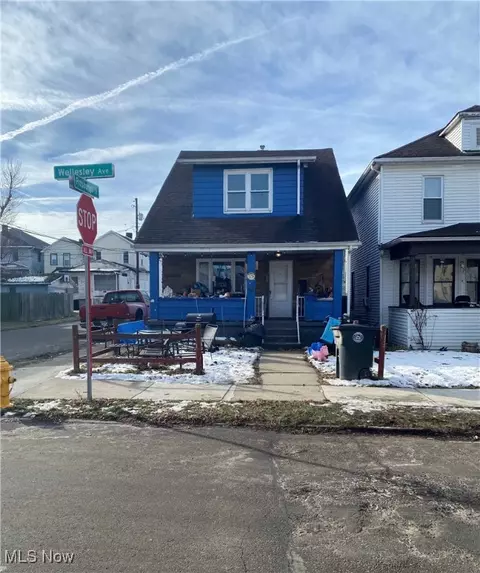 1300 Wellesley Ave, Steubenville, OH 43952