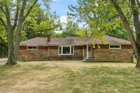 25096 Highland Rd, Richmond Heights, OH 44143