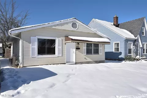 4358 W 60th St, Cleveland, OH 44144