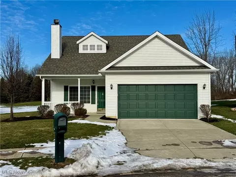 623 Beacon Dr, Painesville, OH 44077