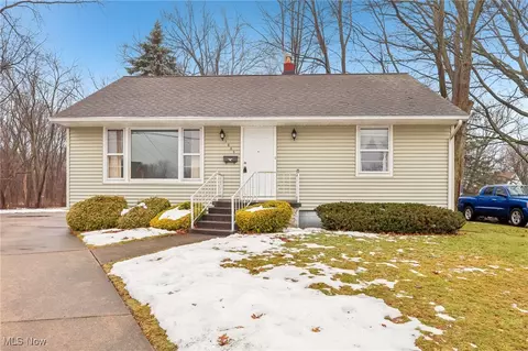 1005 Owego St, Painesville, OH 44077