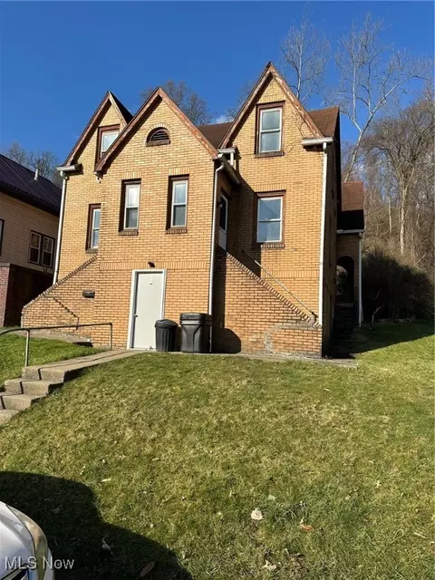 3111-3113 Elm St, Weirton, WV 26062