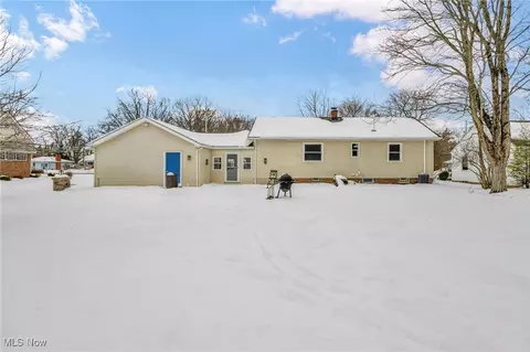 Exterior - 1447 E Sprague Rd, Seven Hills, OH 44131 photo 6 of 6