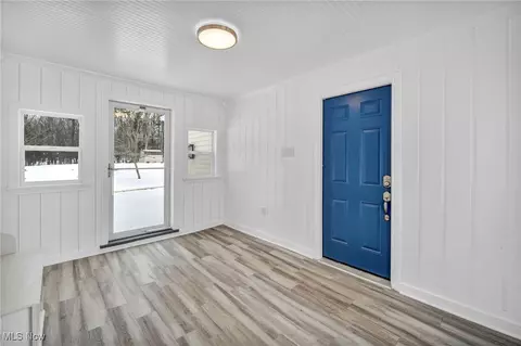 Entry Way - 1447 E Sprague Rd, Seven Hills, OH 44131 photo 1 of 5