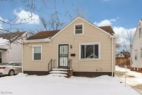 12104 Darlington Ave, Garfield Heights, OH 44125