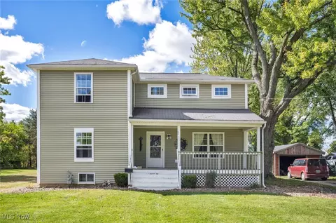 671 N Main St, Wellington, OH 44090