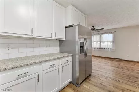 Kitchen - 337 Kenyon Ave, Elyria, OH 44035 photo 3 of 3