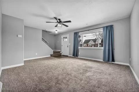 29919 Robert St, Wickliffe, OH 44092 photo 6