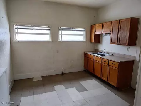 Kitchen - 545 Audrey Pl, Ashtabula, OH 44004 photo 1 of 2