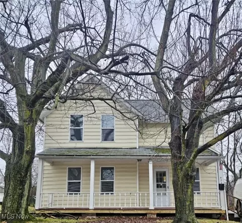 424 Bruner St, Akron, OH 44306
