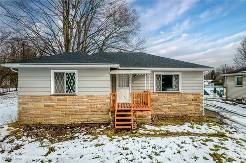2329 S Glenwood Ave, Niles, OH 44446
