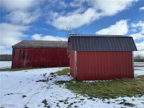 Exterior - 489 E Windsor Rd, Orwell, OH 44076 photo 14 of 14