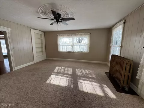 Living - 489 E Windsor Rd, Orwell, OH 44076 photo 4 of 4