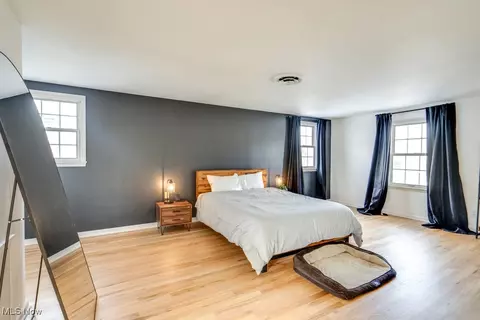 Bedroom - 4366 Ridgewood Rd, Copley, OH 44321 photo 1 of 3