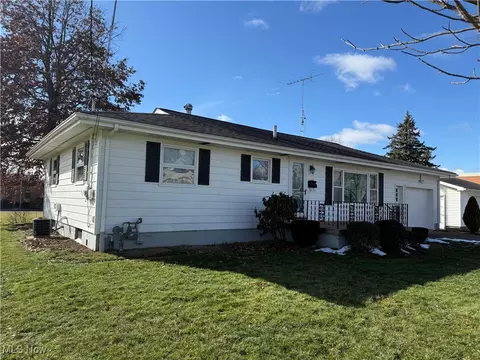 1103 Overlook Ave SW, Massillon, OH 44647