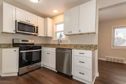 Kitchen - 29945 Elgin Rd, Wickliffe, OH 44092 photo 1 of 2