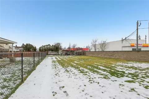 5928 Smith Rd, Brook Park, OH 44142 photo 25