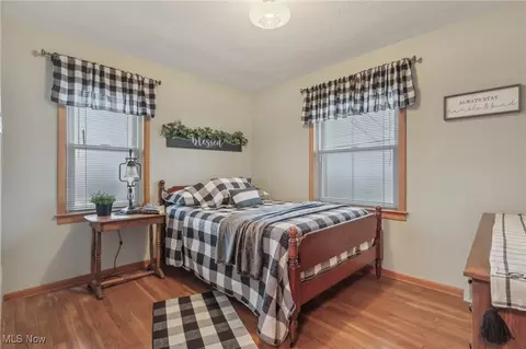 5928 Smith Rd, Brook Park, OH 44142 photo 15