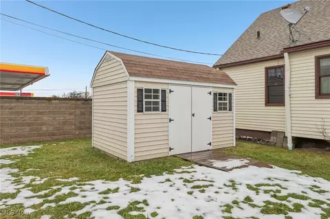 5928 Smith Rd, Brook Park, OH 44142 photo 26