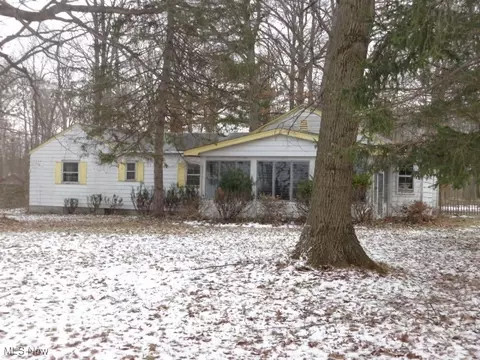 15153 Marks Rd, Strongsville, OH 44149